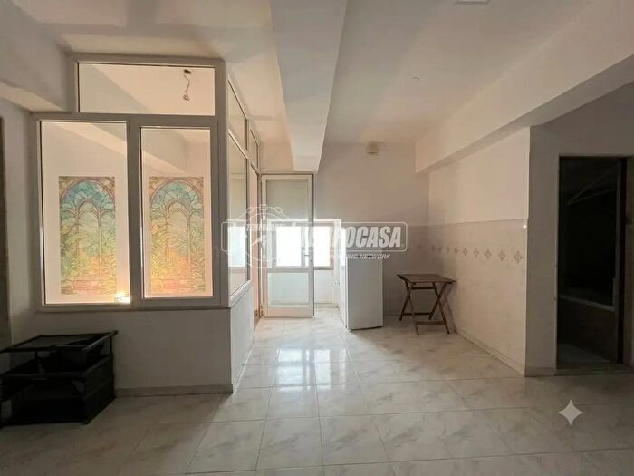 Appartamento trilocale in vendita in Via Barbacana, Monopoli