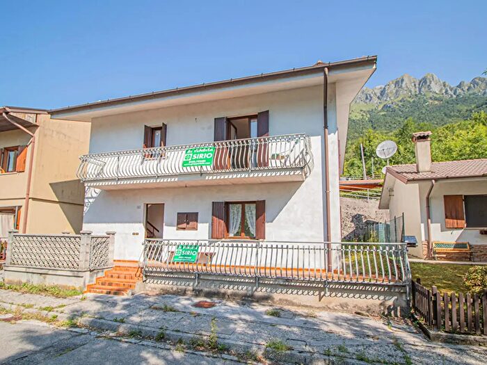 Casa trilocale in vendita in Cesariis, Lusevera