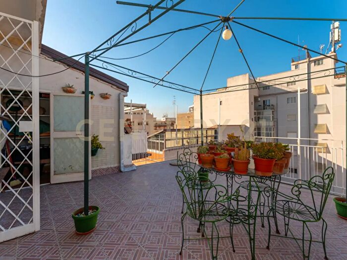 Appartamento con 5 locali in vendita in Via Gargano, Catania