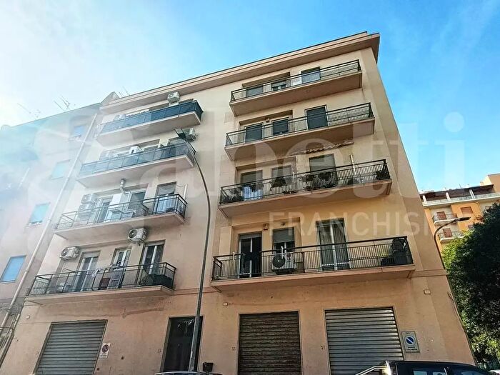 Appartamento trilocale in vendita in Via Santa Maria di Capua, Trapani