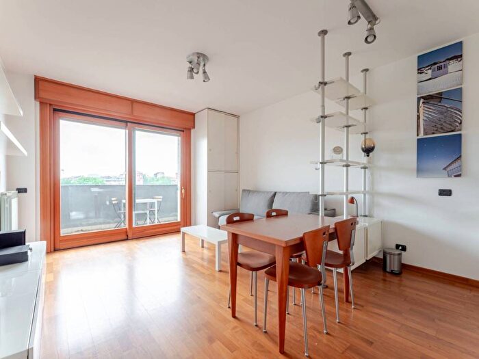 Appartamento monolocale in affitto in Via Tito Livio, Lodi Brenta, Milano