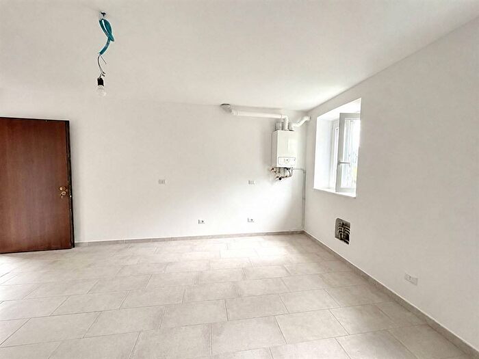 Casa bilocale in affitto in VIa Luigi Rossi, Centro, Sumirago