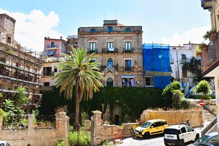 Appartamento quadrilocale in vendita in Via Giovanni Amendola, San Lucido