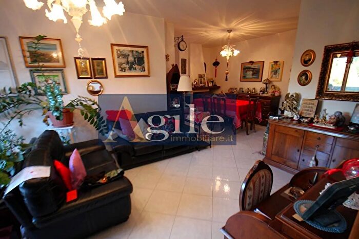 Appartamento con 5 locali in vendita in Via Treviri, Ascoli Piceno