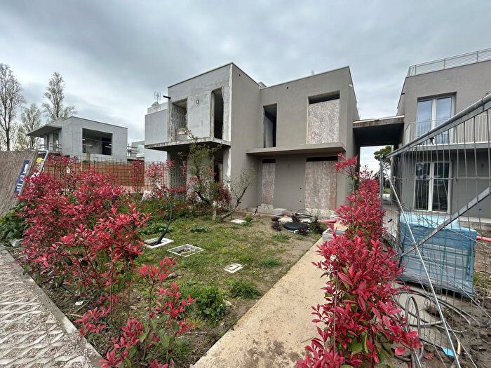 Casa quadrilocale in vendita in Via Accademia, Rosolina