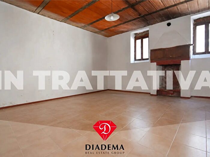 Appartamento con 6 locali in vendita in Via G Matteotti, Vedano Olona