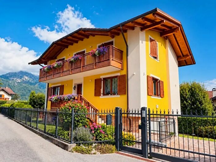 Casa con 5 locali in vendita in Via Doss del Bue, Altopiano della Vigolana