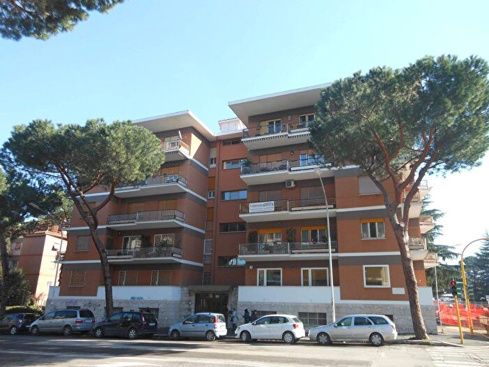Appartamento quadrilocale in affitto in Viale dellOceano Atlantico, Fonte Ostiense, Roma