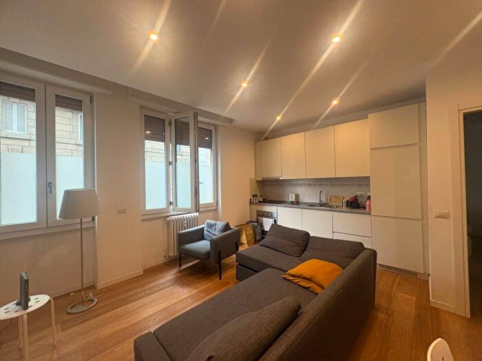 Appartamento bilocale in affitto in Via Francesco Londonio, Paolo Sarpi, Milano
