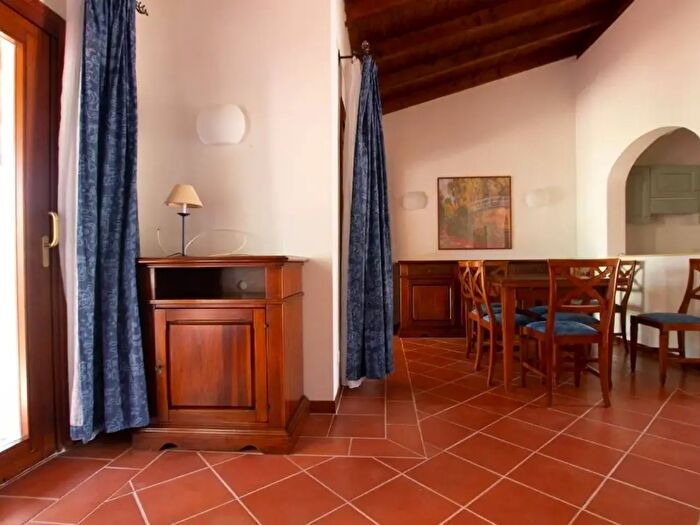 Casa con 7 locali in vendita in Via Nurra, Stintino