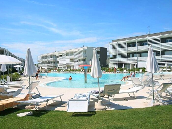 Appartamento trilocale in affitto in via pietro sassaro, Lido Centro Ovest, Jesolo