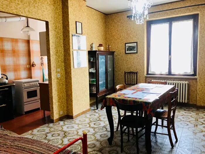 Casa con 6 locali in vendita in Via Armando Diaz, La Cassa