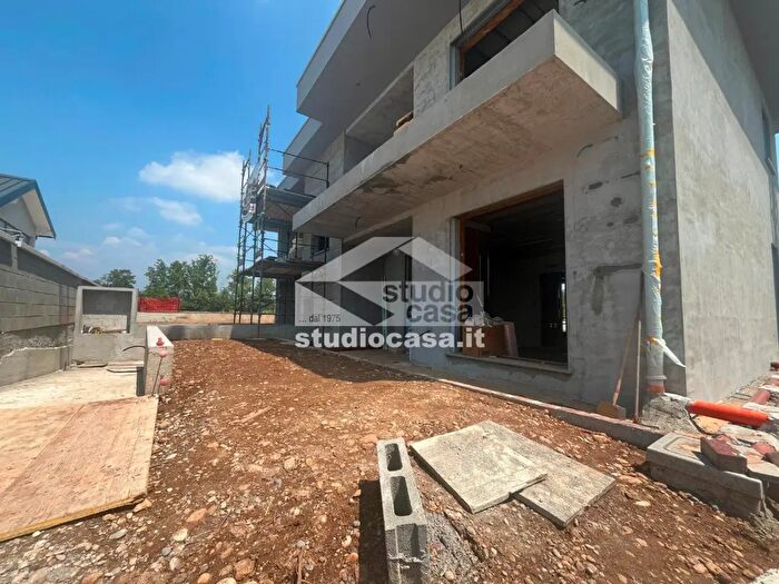 Appartamento trilocale in vendita in Via Serio, Zanica