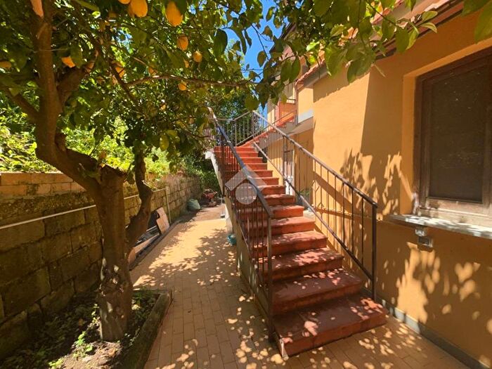 Appartamento quadrilocale in affitto in Via Vicinale Agnolella, Camaldoli, Napoli