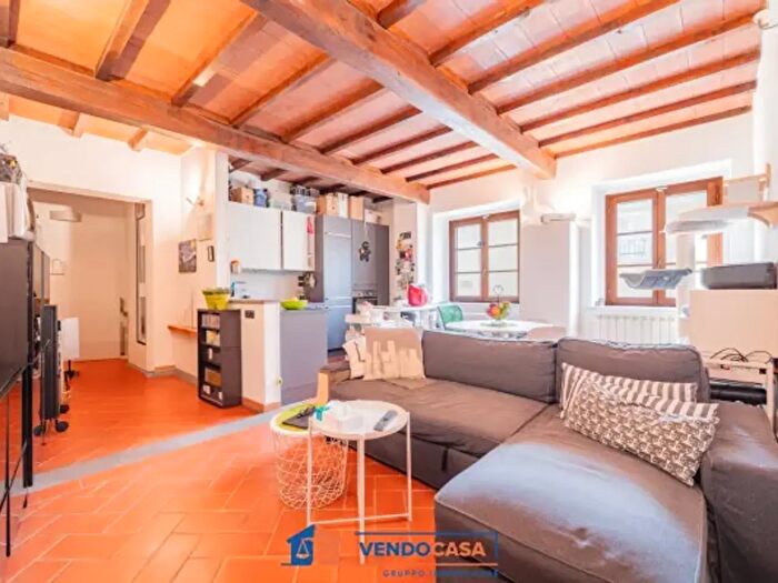 Appartamento trilocale in vendita in Via Piastronata, Massa