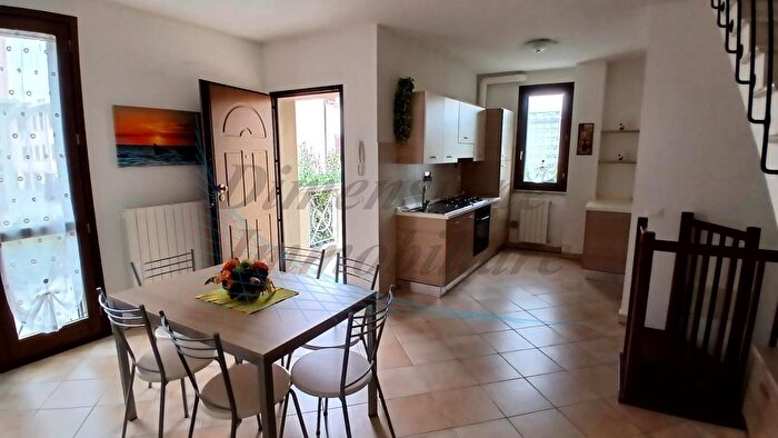 Appartamento quadrilocale in vendita in Via del Poggetto, Rosignano Marittimo