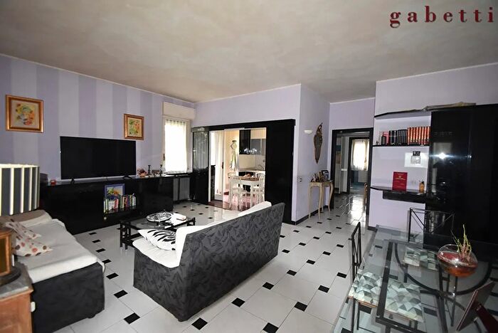 Appartamento trilocale in vendita in Via Cusago, Cisliano