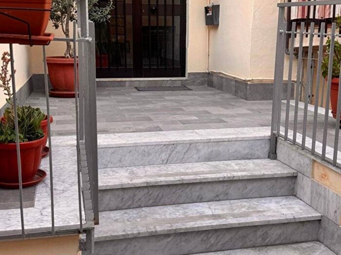 Appartamento trilocale in affitto in Via Torregaveta, Monte di Procida