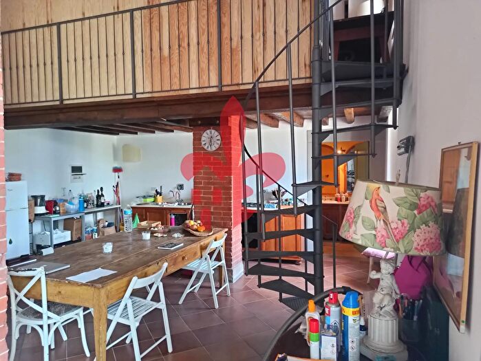 Appartamento con 5 locali in affitto in Via Caldine, Fiesole