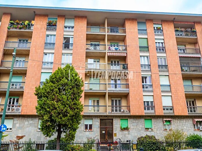 Appartamento con 5 locali in vendita in Via Vincenzo Maria Miglietti, Torino