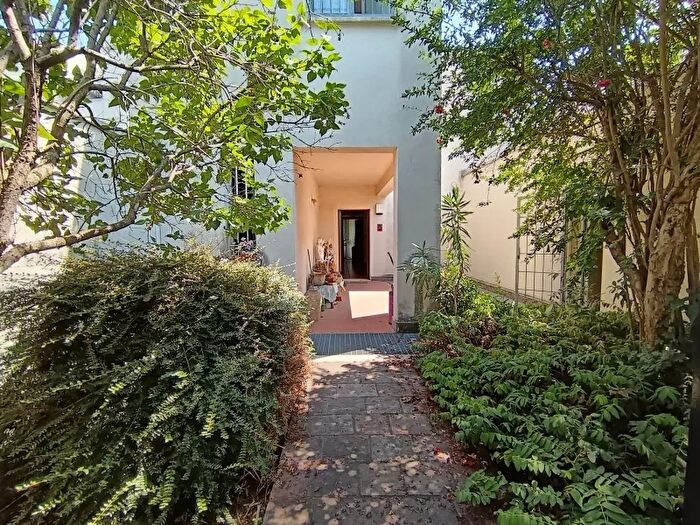 Casa con 7 locali in vendita in Via Gianguido Borghese, Bologna