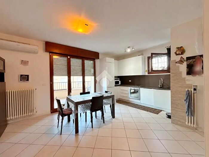 Appartamento quadrilocale in vendita in Via Cerro, San Clemente