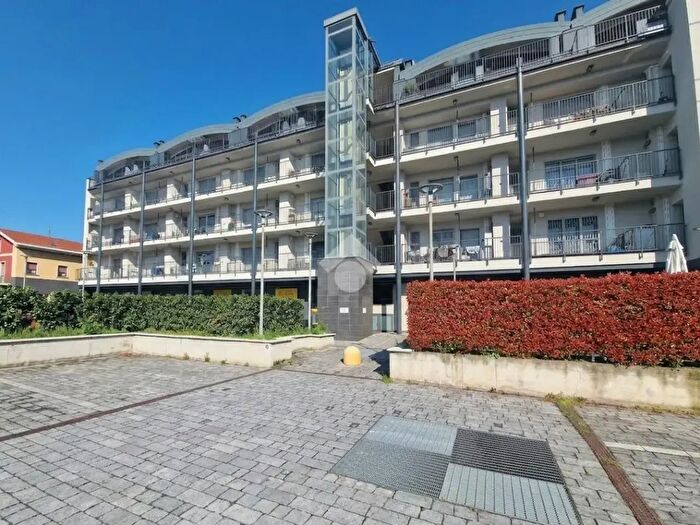 Appartamento trilocale in vendita in Via Magenta, Muggiò