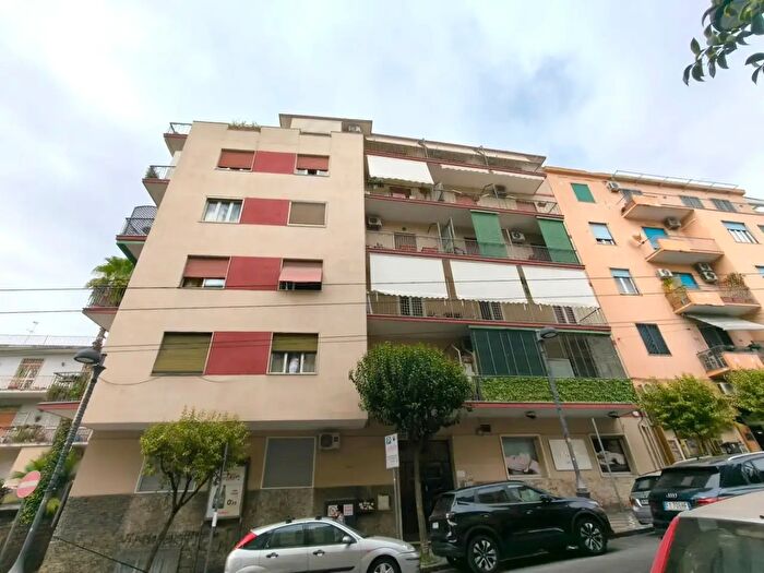 Appartamento quadrilocale in vendita in Via Liberta', Portici