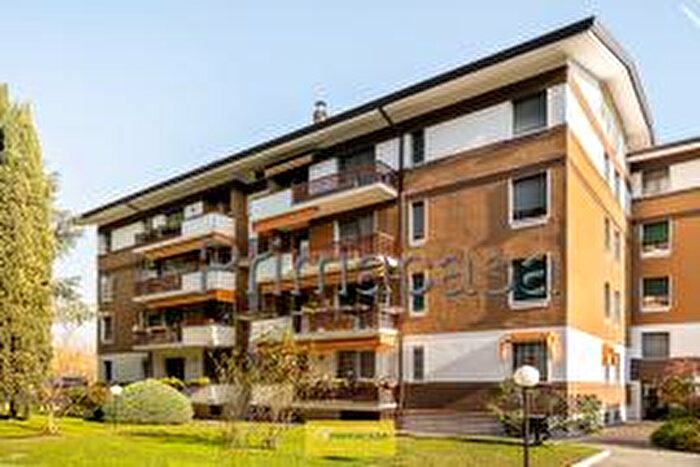 Appartamento con 6 locali in vendita in Verona