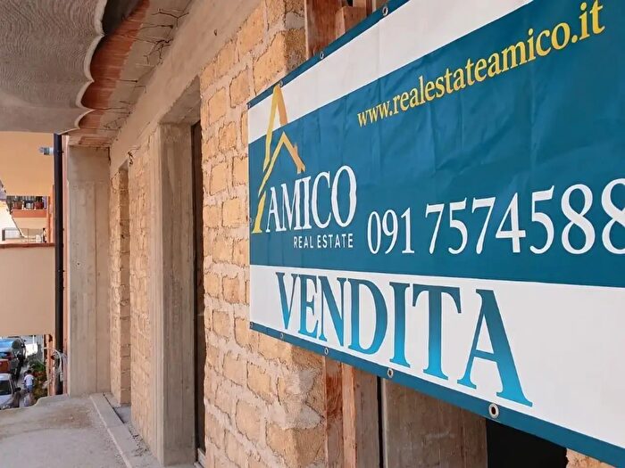 Appartamento con 5 locali in vendita in Via Giolitti, Casteldaccia