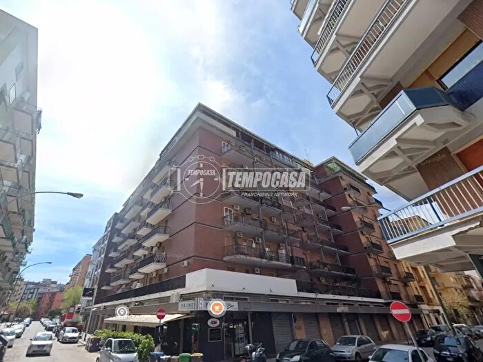 Appartamento quadrilocale in vendita in Via Emilio Perrone, Foggia