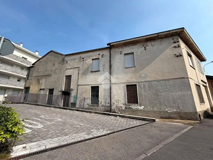 Casa con 5 locali in vendita in Via Verdi, Seregno