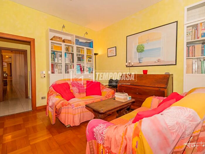 Appartamento quadrilocale in vendita in Via Giuseppe Maria Savani, Modena