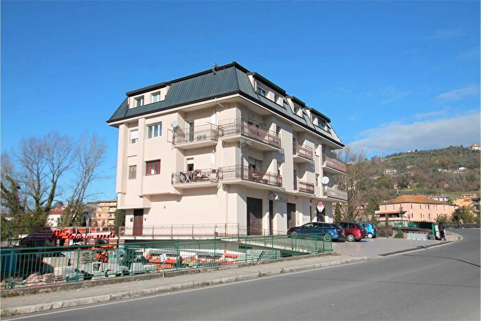 Appartamento quadrilocale in vendita in Atina