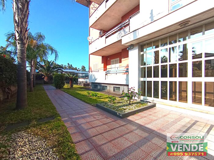 Appartamento quadrilocale in vendita in Via Francesco Scrofina, Riposto