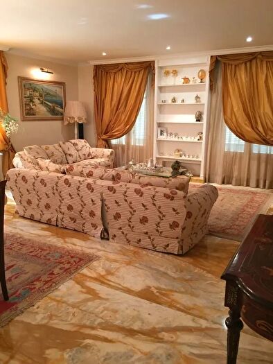 Casa quadrilocale in vendita in Via Ammiraglio Morin a, Forte Dei Marmi