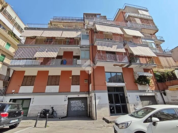 Appartamento trilocale in vendita in Via Surripa, Castellammare Di Stabia