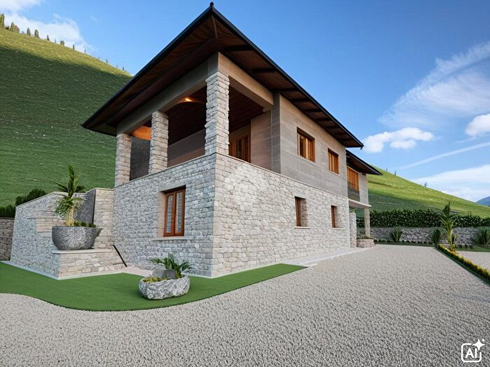 Casa con 5 locali in vendita in Strada Pian Vescovo, Castino