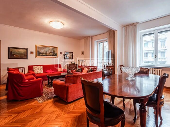 Appartamento quadrilocale in vendita in Via Gianfranco Zuretti, Milano