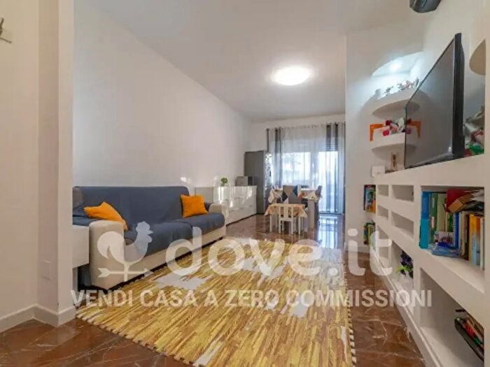 Appartamento trilocale in vendita in Via Paolo di Dono, Roma