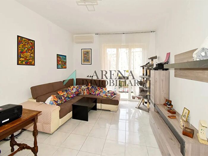 Appartamento quadrilocale in vendita in Via Maria Montessori, Milano