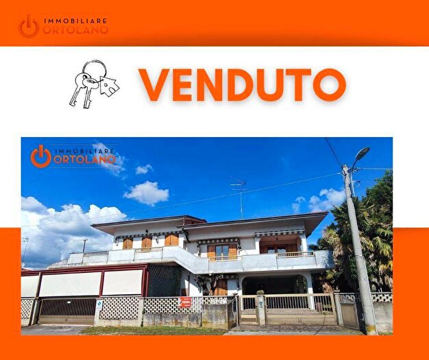 Casa con 9 locali in vendita in Via I Maggio, Ronchi Dei Legionari