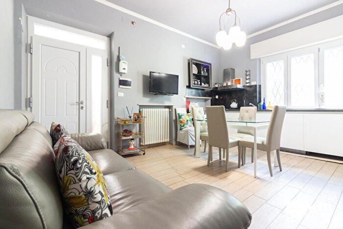 Appartamento quadrilocale in vendita in Via Donizetti, Cattolica