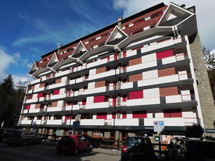 Appartamento trilocale in affitto in Avenue Dent du Géant, Verrand, Prèsaintdidier