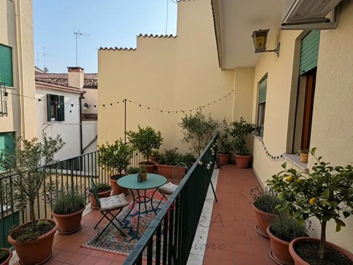 Appartamento bilocale in vendita in Via Santa Rosa, Padova