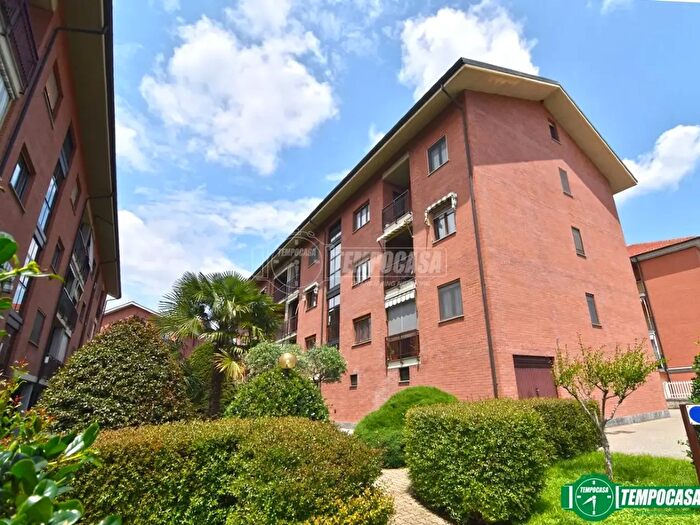 Appartamento con 6 locali in vendita in Via Vernone, Caselle Torinese