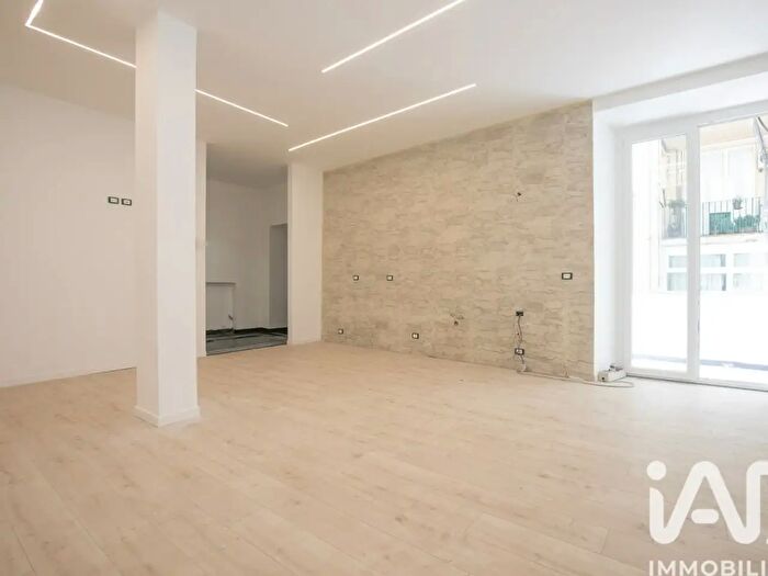 Appartamento con 7 locali in vendita in Via Assarotti, Genova
