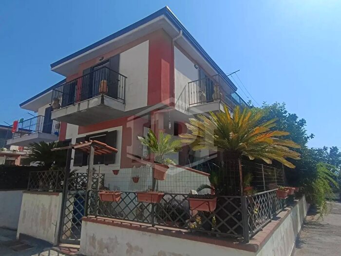 Casa quadrilocale in vendita in Via Casilina Snc, Teano