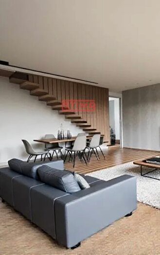 Casa con 9 locali in vendita in Treviso