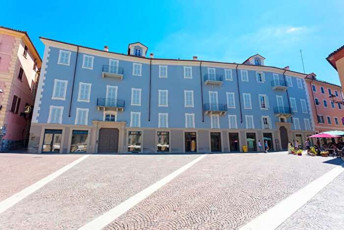 Appartamento con 5 locali in vendita in Acqui Terme